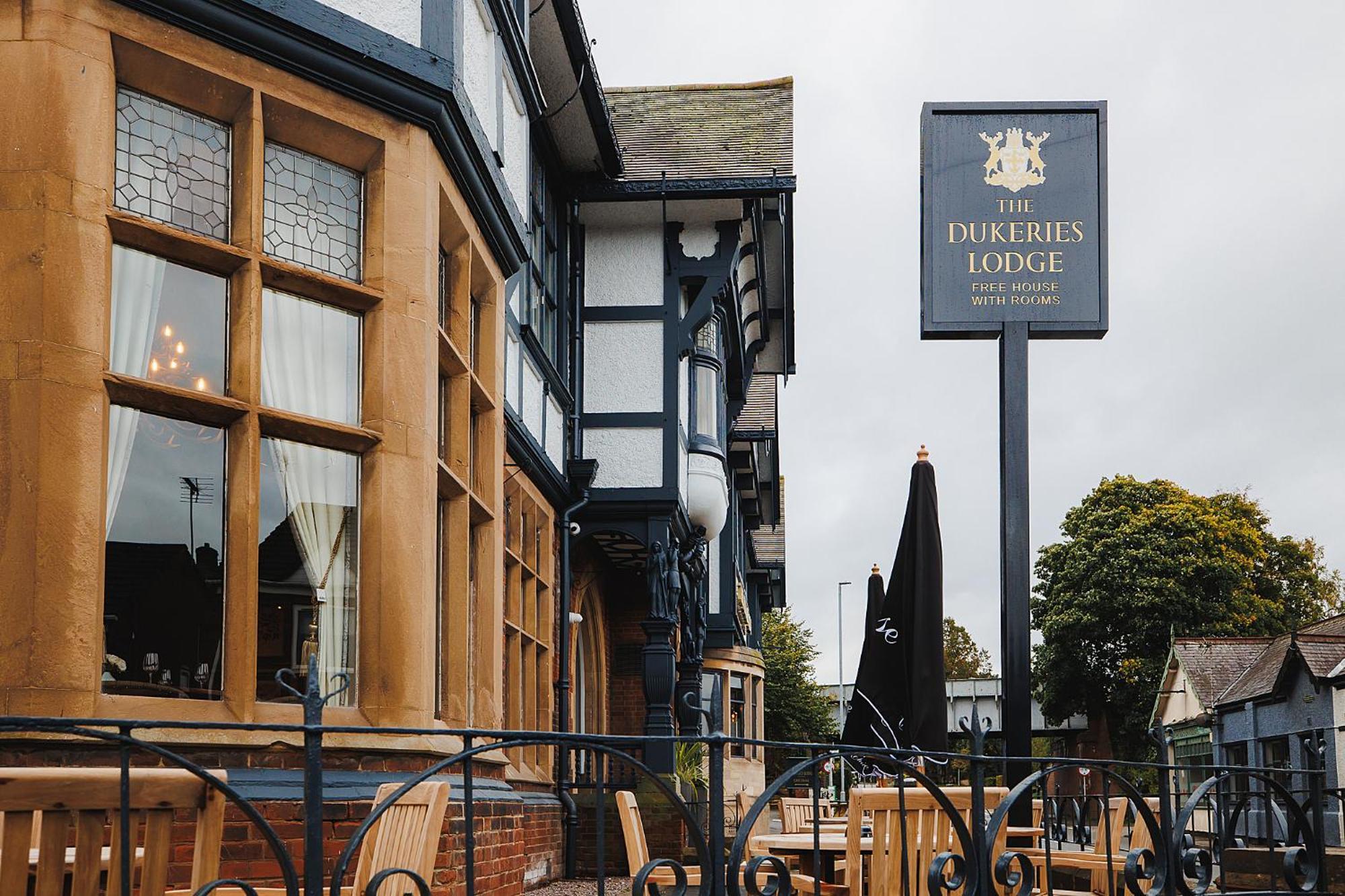 The Dukeries Lodge, Edwinstowe, Nottinghamshire Εξωτερικό φωτογραφία